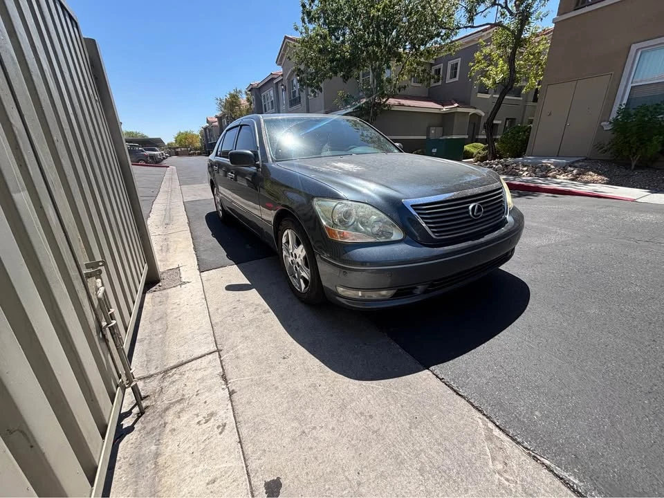 2004 Lexus LS 3rd Gen - Image 2 of 20