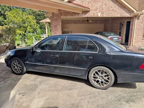 2004 Lexus LS 430 Sedan