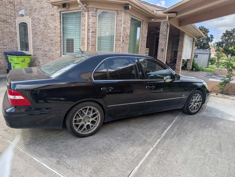 2004 Lexus LS 3rd Gen - Image 4 of 9