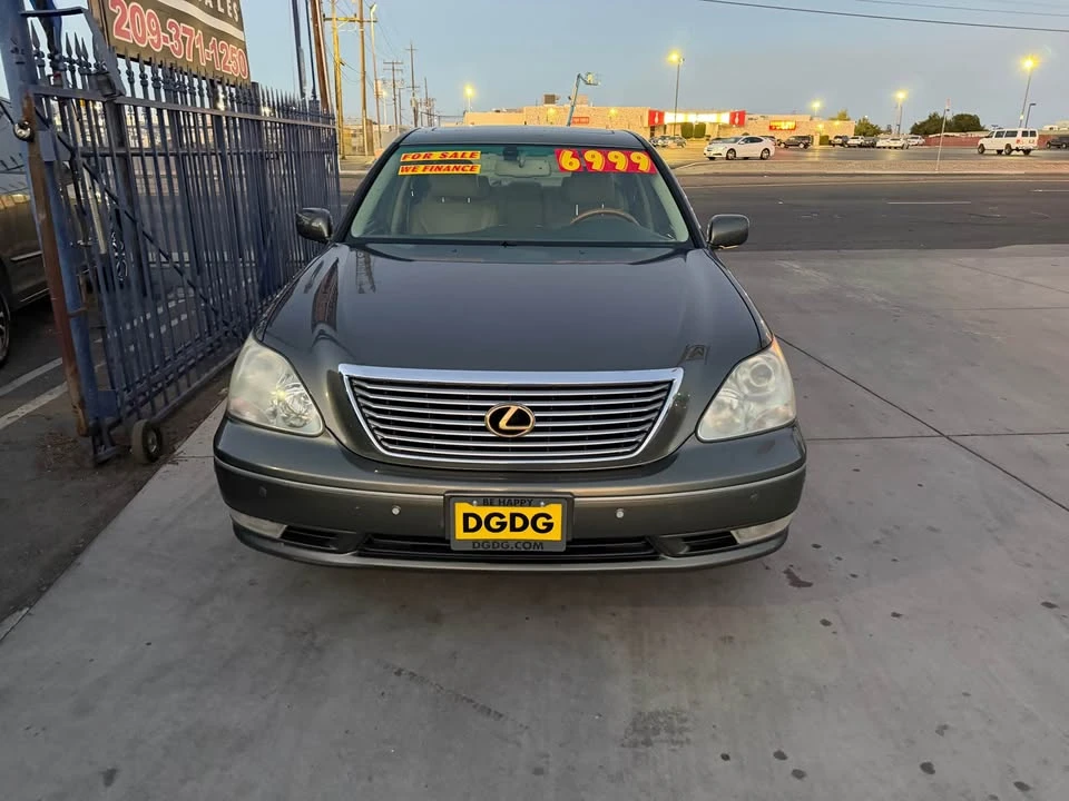 2004 Lexus LS 3rd Gen - Image 7 of 17