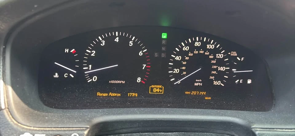 2004 Lexus LS 3rd Gen - Image 2 of 2