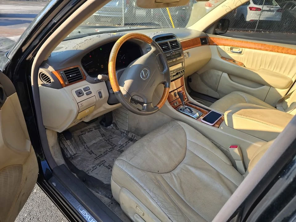 2004 Lexus LS 3rd Gen - Image 8 of 13