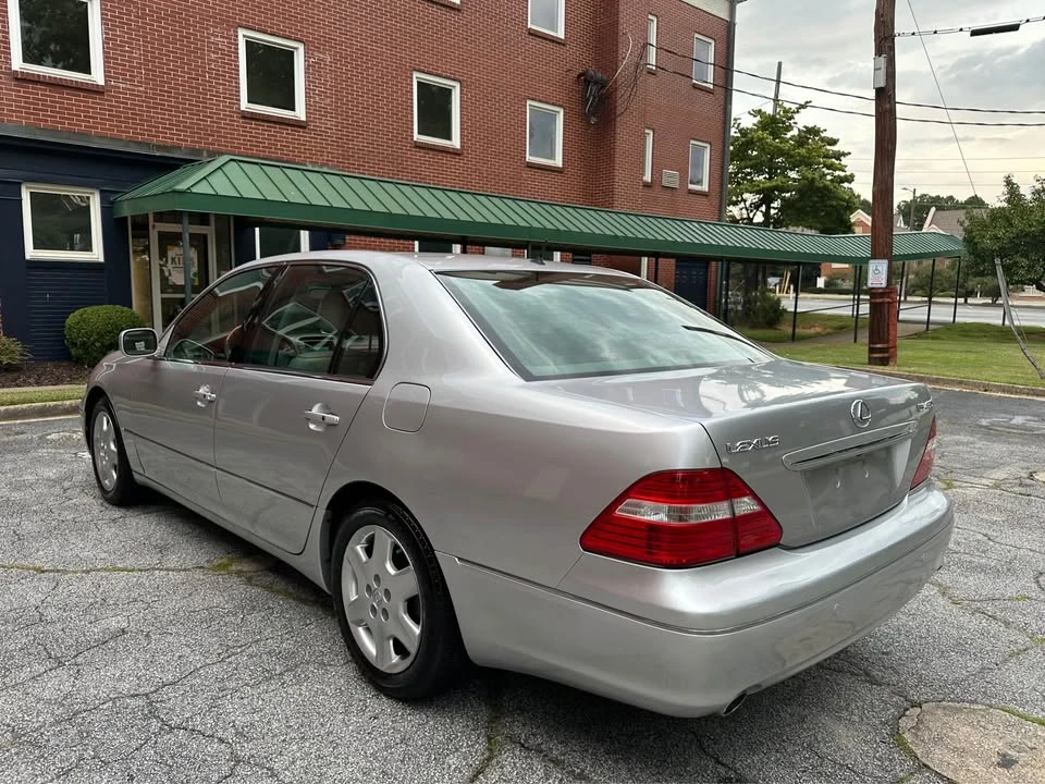 2004 Lexus LS 3rd Gen - Image 4 of 20