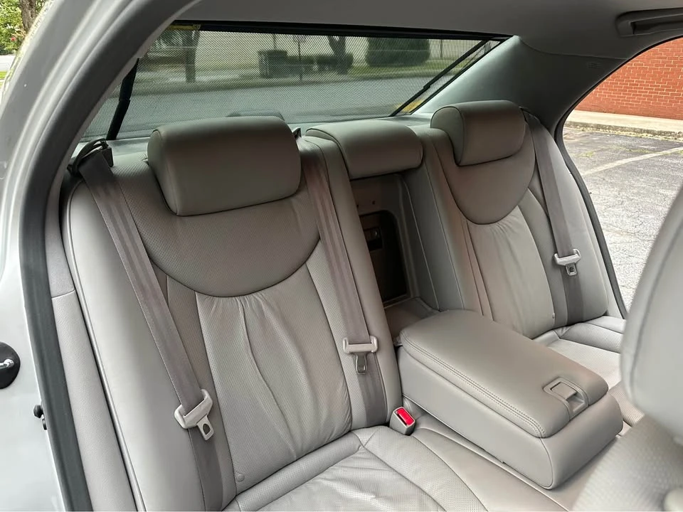 2004 Lexus LS 3rd Gen - Image 13 of 20