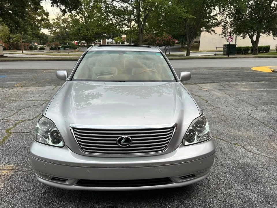 2004 Lexus LS 3rd Gen - Image 2 of 20