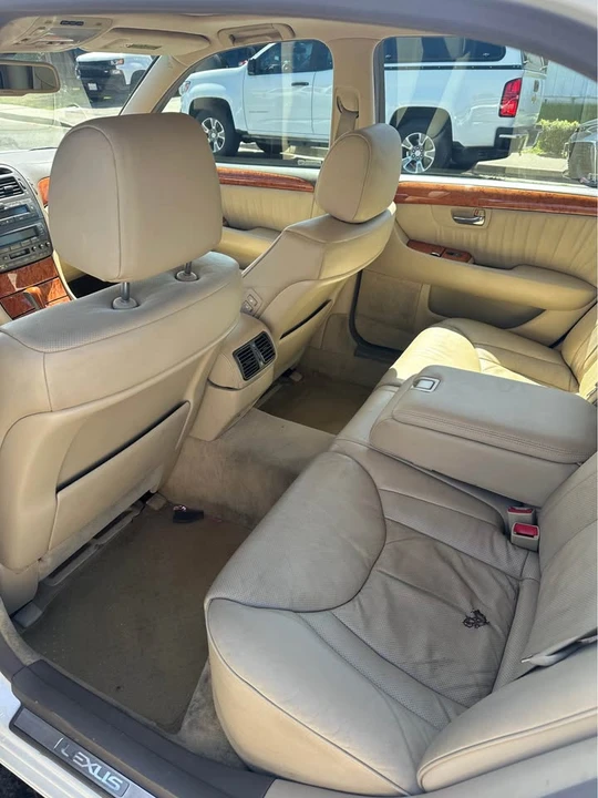 2004 Lexus LS 3rd Gen - Image 7 of 12