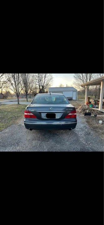 2004 Lexus LS 3rd Gen - Image 2 of 5