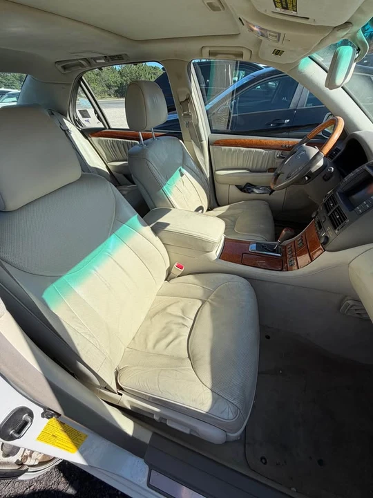 2004 Lexus LS 3rd Gen - Image 4 of 5