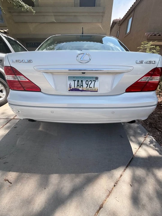 2004 Lexus LS 3rd Gen - Image 2 of 4