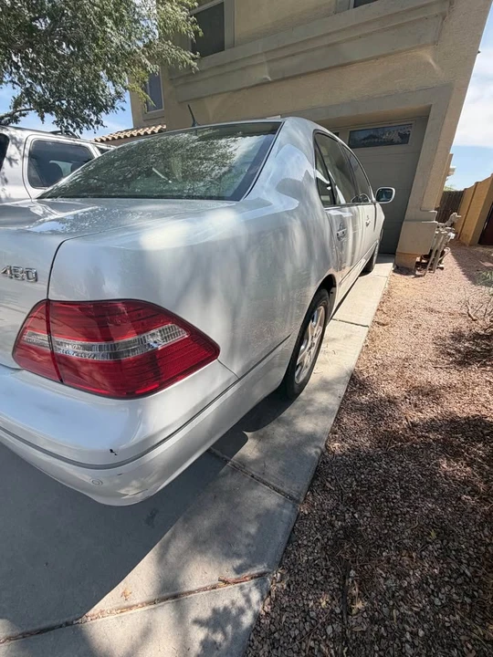 2004 Lexus LS 3rd Gen - Image 3 of 4