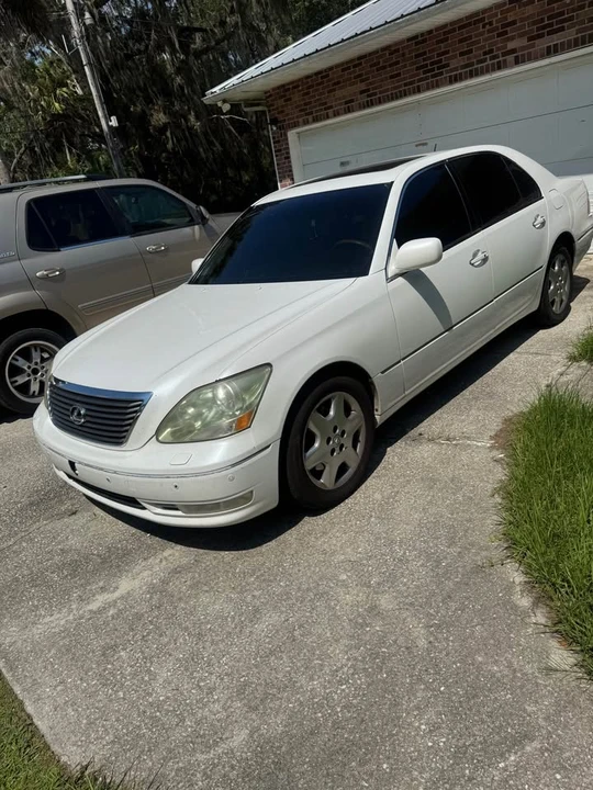 2004 Lexus LS 3rd Gen - Image 4 of 10