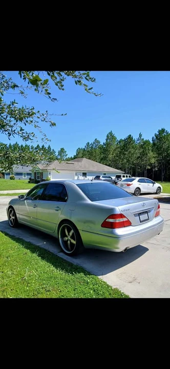 2004 Lexus LS 3rd Gen - Image 2 of 18