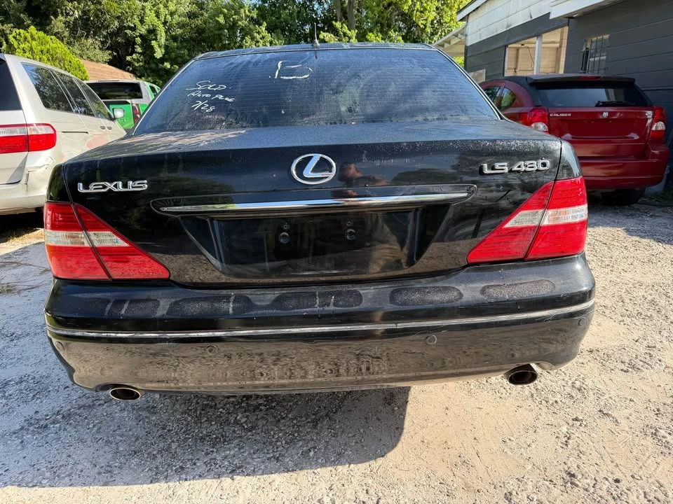 2004 Lexus LS 3rd Gen - Image 4 of 8