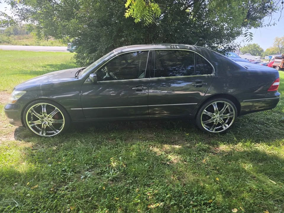 2004 Lexus LS 3rd Gen - Image 2 of 7