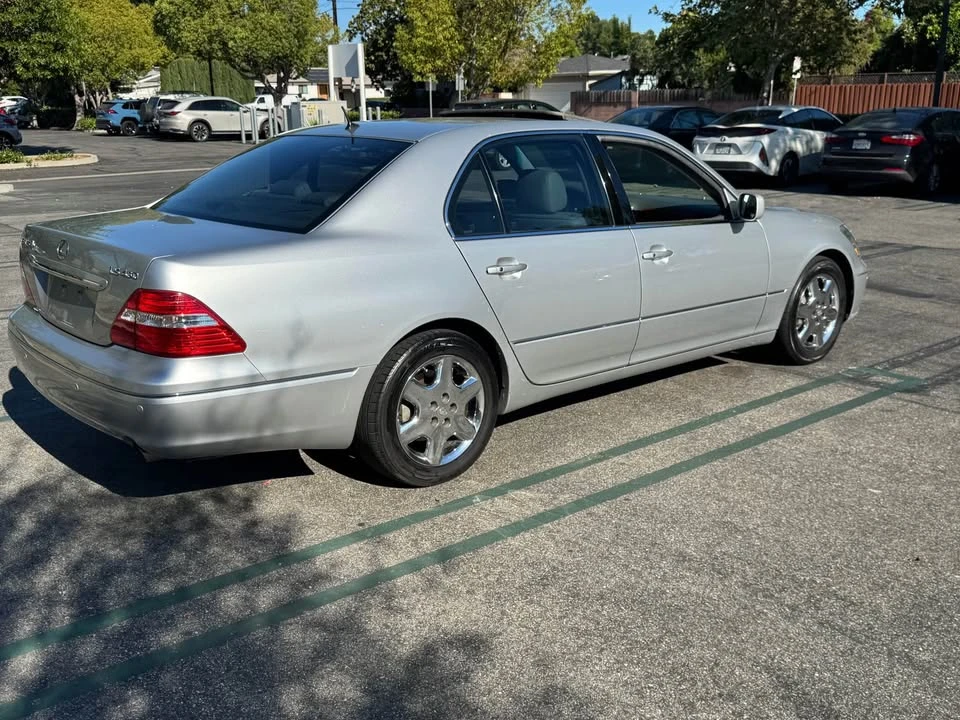 2004 Lexus LS 3rd Gen - Image 3 of 8