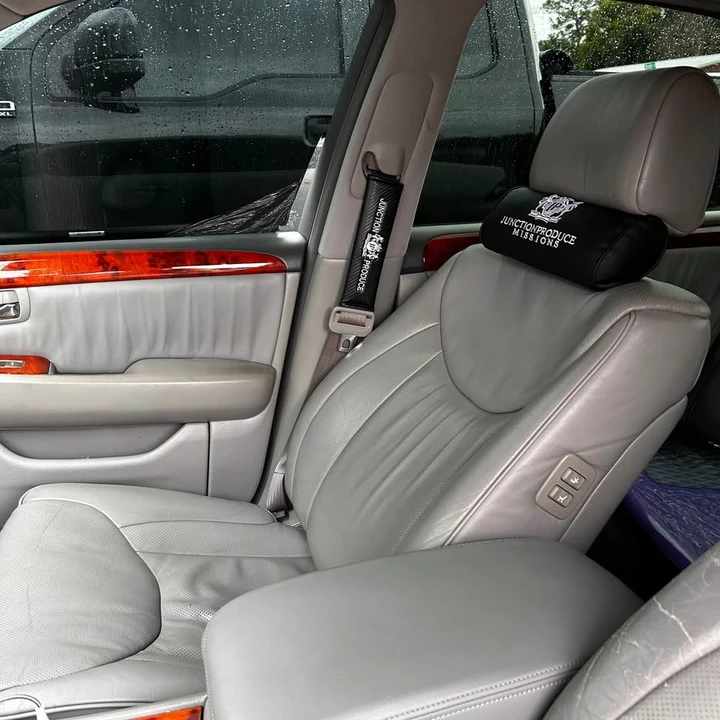 2004 Lexus LS 3rd Gen - Image 11 of 11