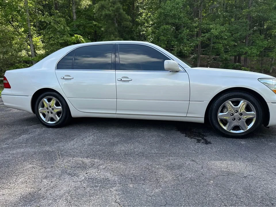 2004 Lexus LS 3rd Gen - Image 4 of 19