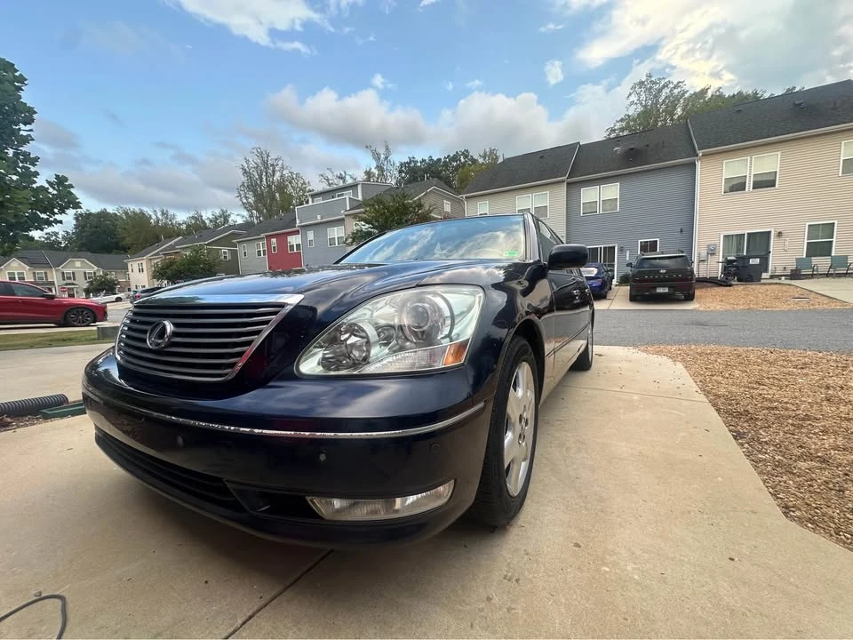 2004 Lexus LS 3rd Gen - Image 2 of 13