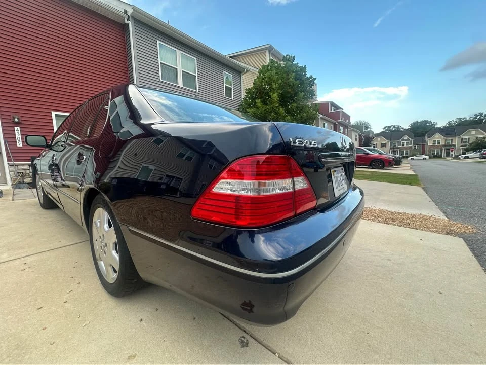 2004 Lexus LS 3rd Gen - Image 6 of 13