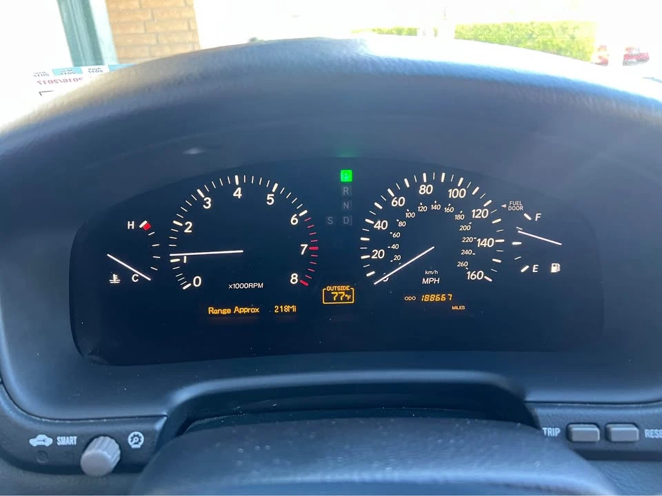2004 Lexus LS 3rd Gen - Image 14 of 20