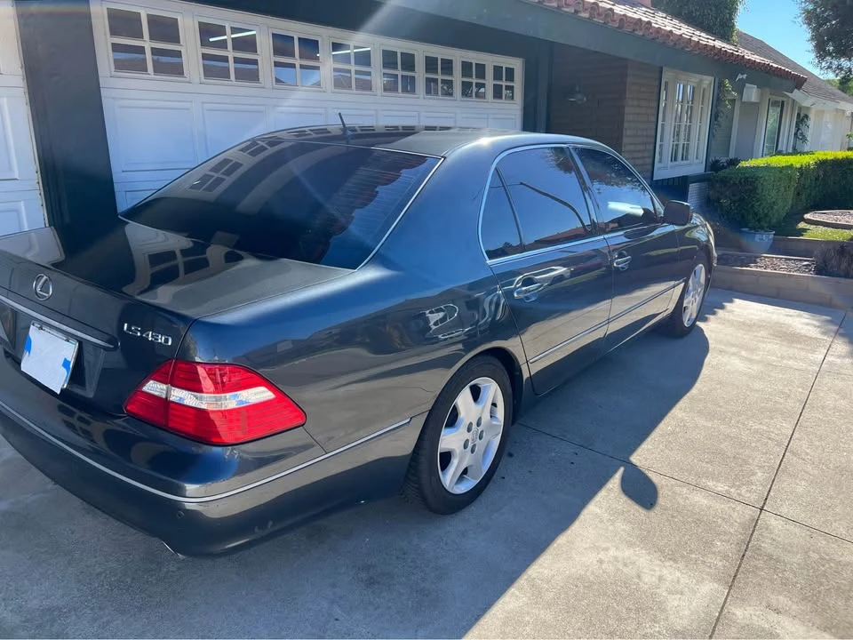 2004 Lexus LS 3rd Gen - Image 8 of 20