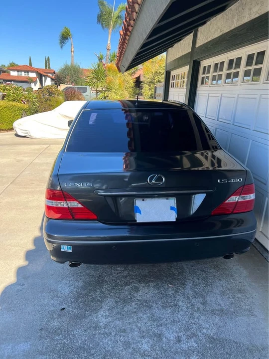 2004 Lexus LS 3rd Gen - Image 19 of 20