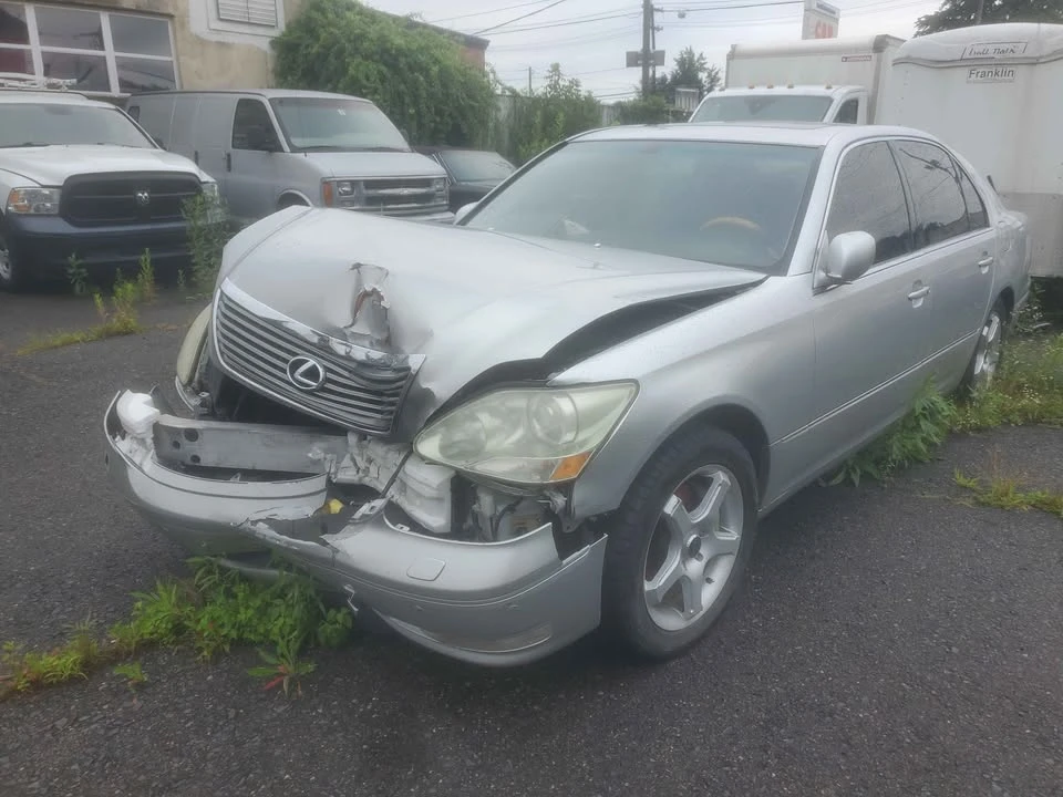 2004 Lexus LS 3rd Gen - Image 6 of 17