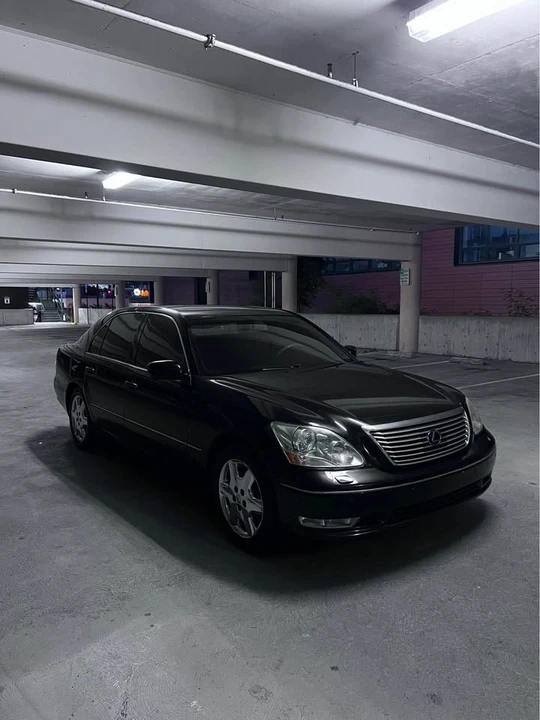 2004 Lexus LS 3rd Gen - Image 7 of 16