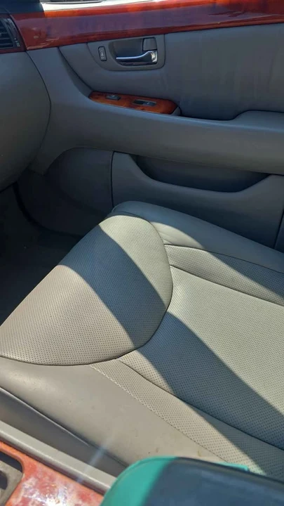 2004 Lexus LS 3rd Gen - Image 2 of 13