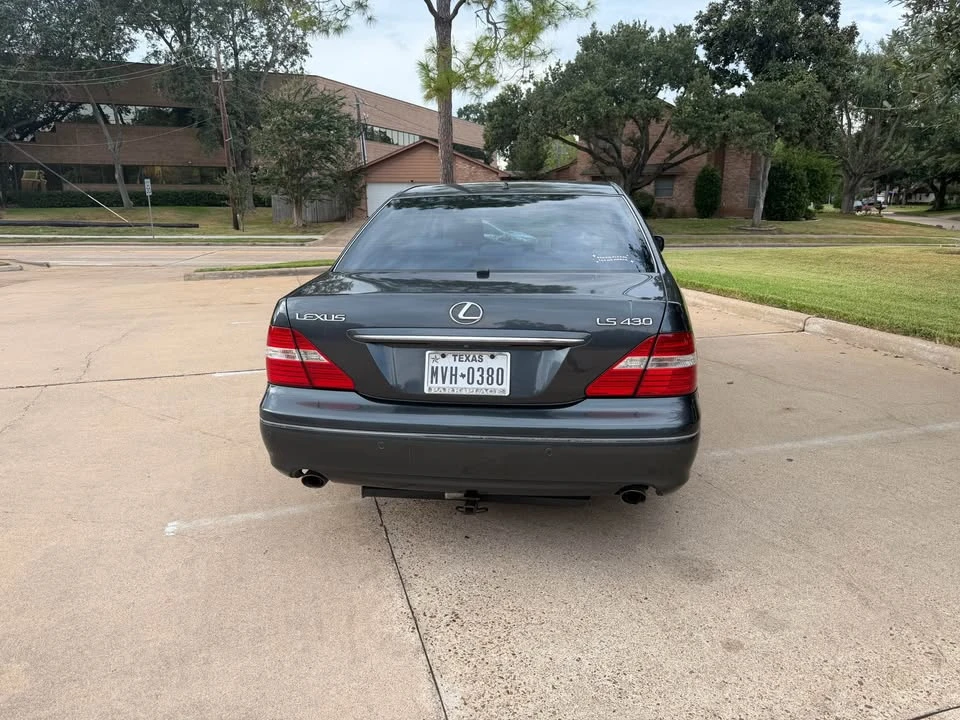 2004 Lexus LS 3rd Gen - Image 8 of 15