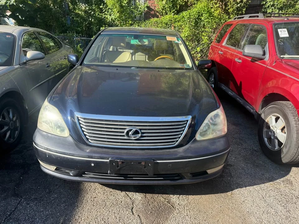2004 Lexus LS 3rd Gen - Image 2 of 3