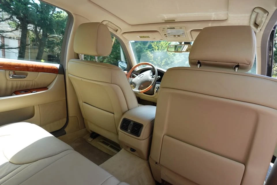 2004 Lexus LS 3rd Gen - Image 10 of 18