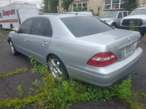 2004 Lexus LS 430 Sedan