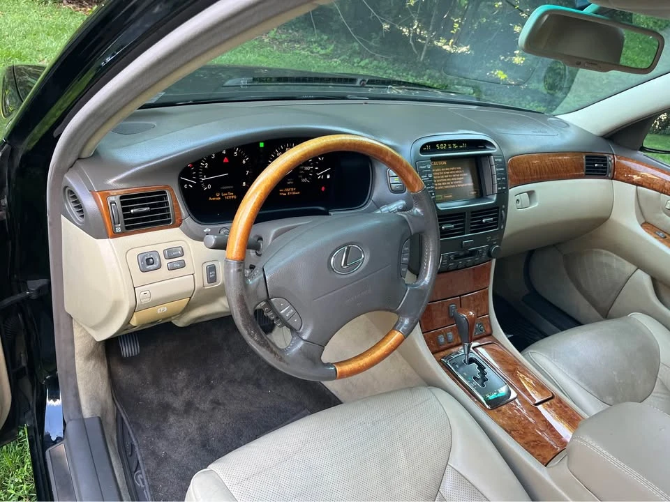 2004 Lexus LS 3rd Gen - Image 6 of 11