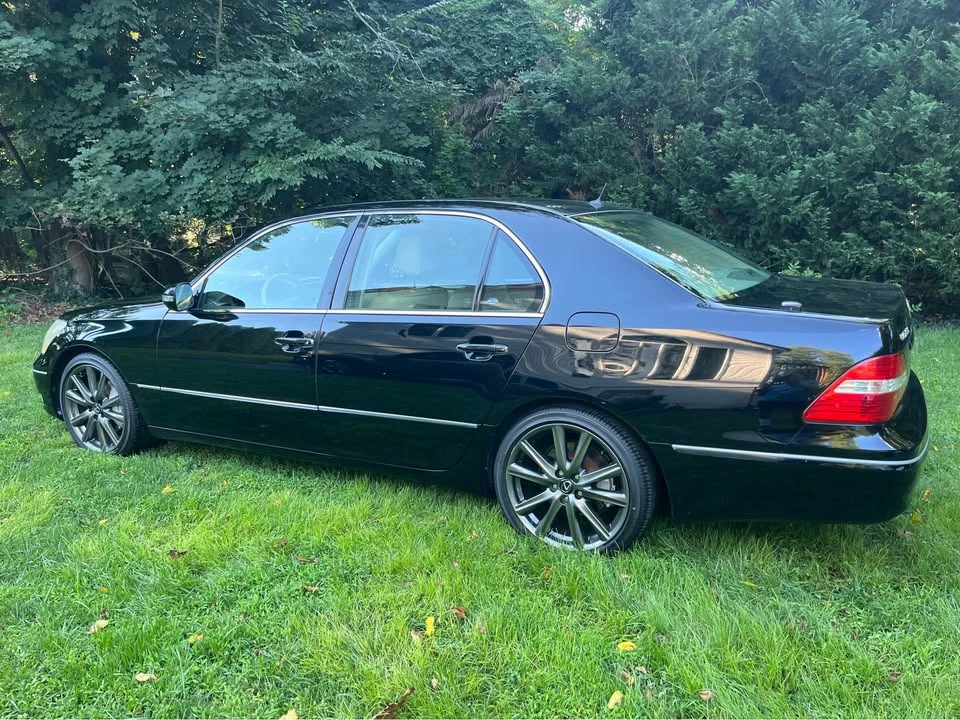 2004 Lexus LS 3rd Gen - Image 2 of 11