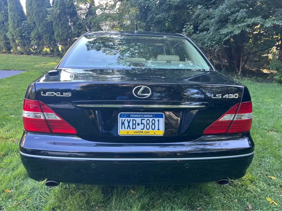 2004 Lexus LS 3rd Gen - Image 3 of 11
