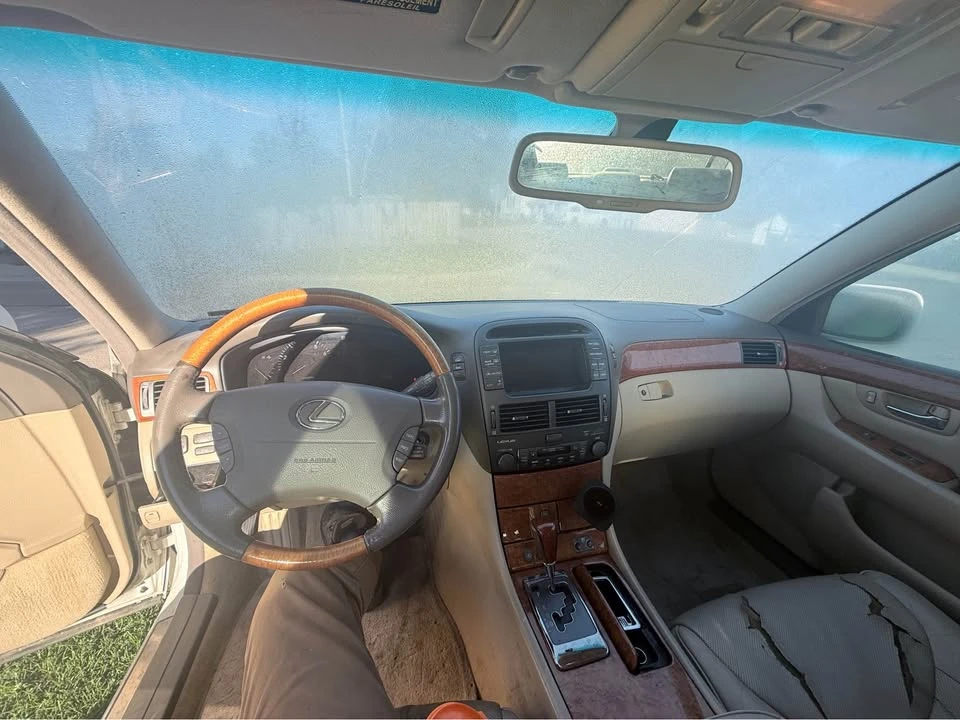 2004 Lexus LS 3rd Gen - Image 9 of 9
