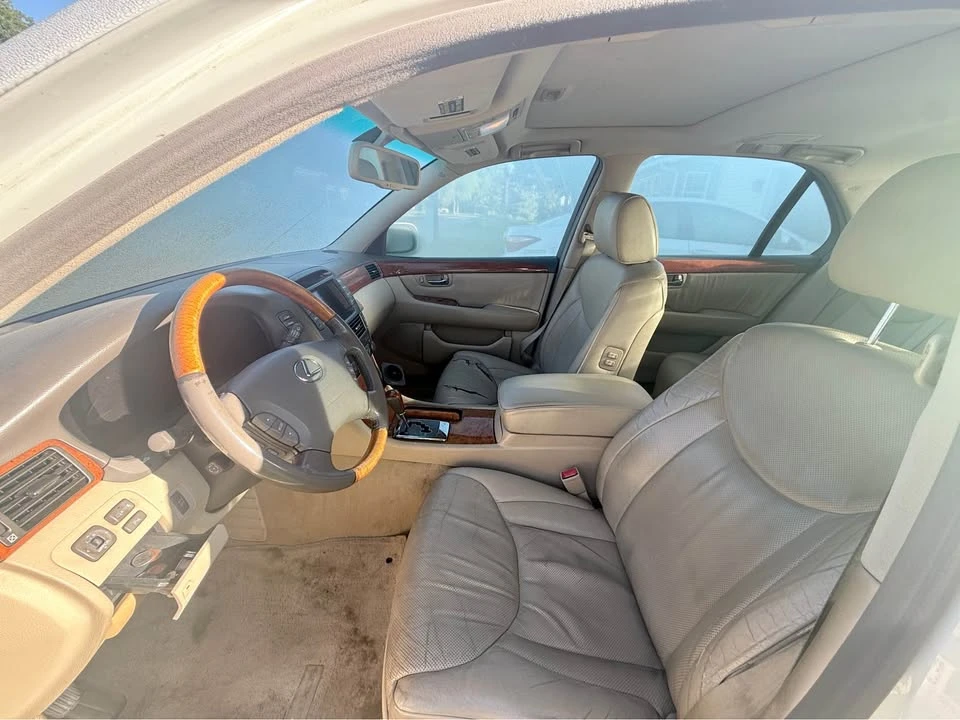 2004 Lexus LS 3rd Gen - Image 5 of 9