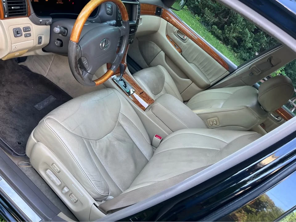 2004 Lexus LS 3rd Gen - Image 5 of 11
