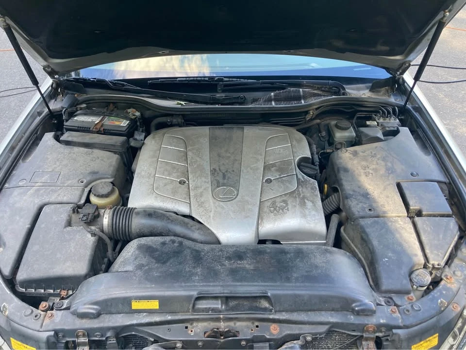2004 Lexus LS 3rd Gen - Image 11 of 13