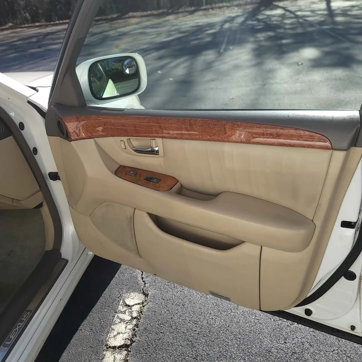 2004 Lexus LS 3rd Gen - Image 9 of 20