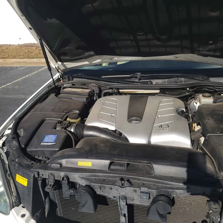 2004 Lexus LS 3rd Gen - Image 17 of 20