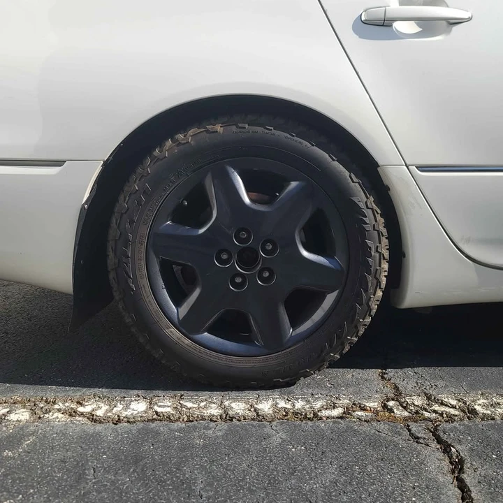 2004 Lexus LS 3rd Gen - Image 15 of 20