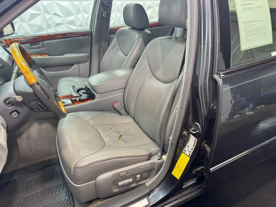 2004 Lexus LS 3rd Gen - Image 8 of 20