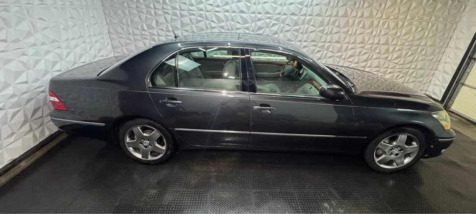 2004 Lexus LS 3rd Gen - Image 2 of 20