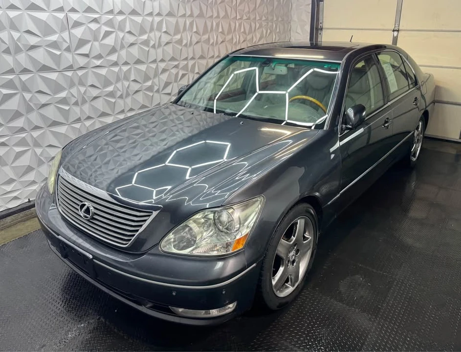 2004 Lexus LS 3rd Gen - Image 4 of 20