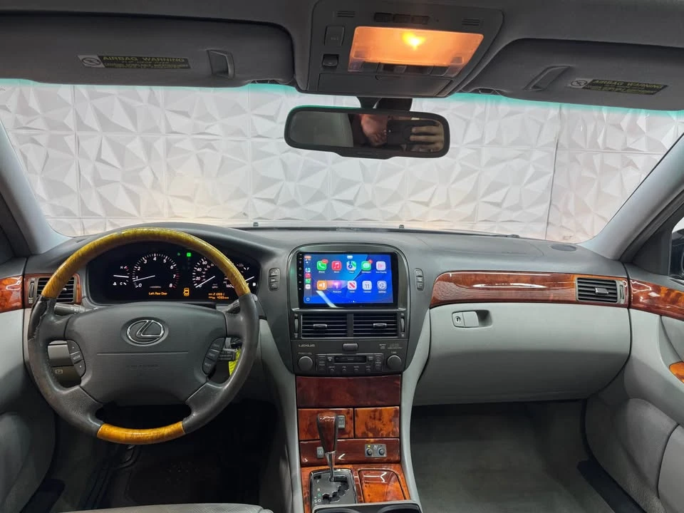 2004 Lexus LS 3rd Gen - Image 11 of 20