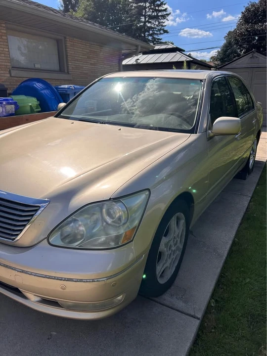 2004 Lexus LS 3rd Gen - Image 2 of 13