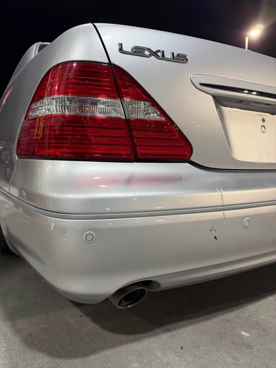 2004 Lexus LS 3rd Gen - Image 10 of 15