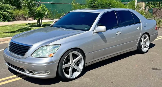 2004 Lexus LS 430 Sedan